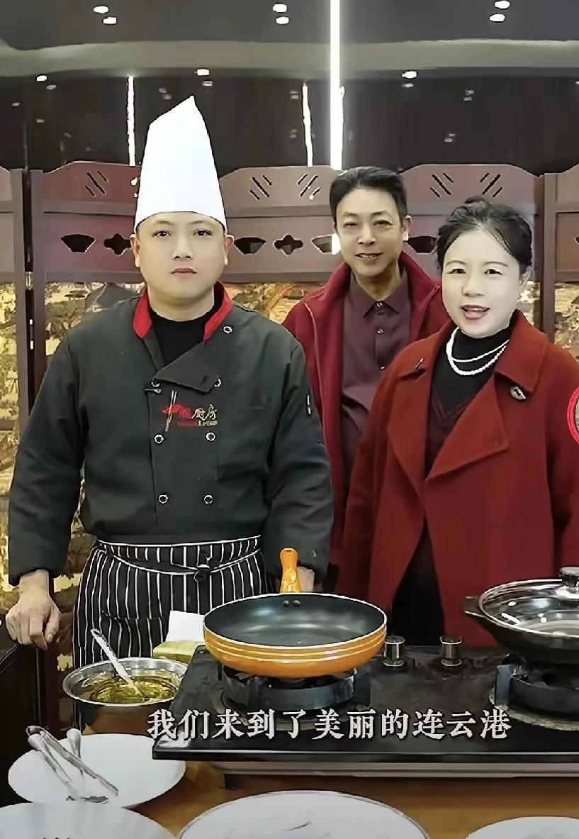 家人们！
许妈姚爸连云港海鲜带货也太圆满了吧！
 
每次看许妈直播都忍不住被圈粉