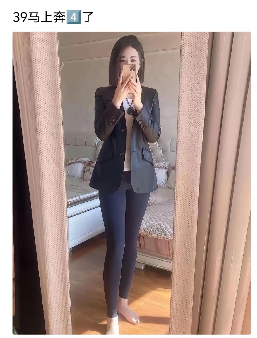 我朋友的媳妇就是这种少妇