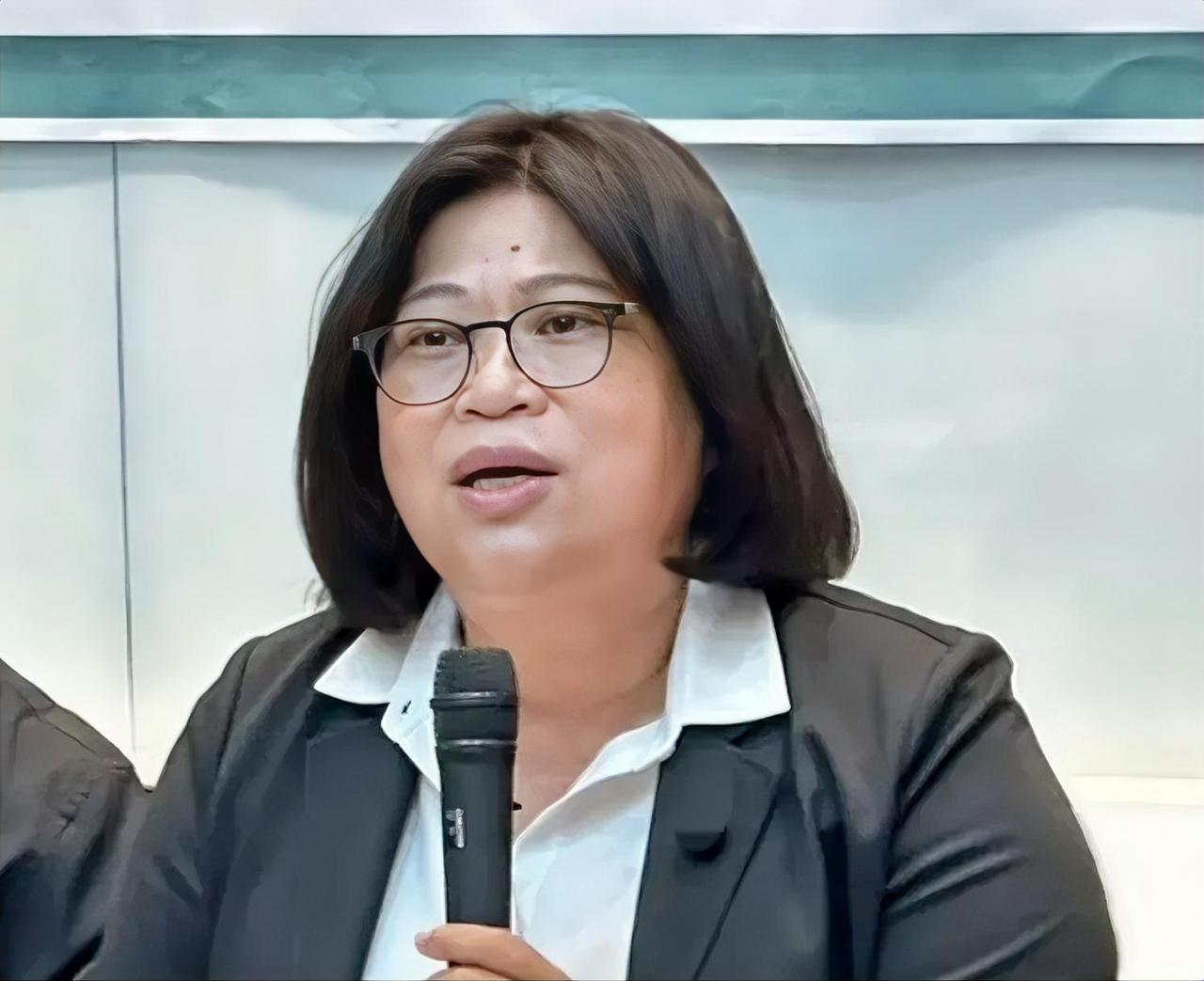 绿委王美惠6月24日抛出错误言论称，“我们是台湾人，不是中国人，绝大多数在台湾出