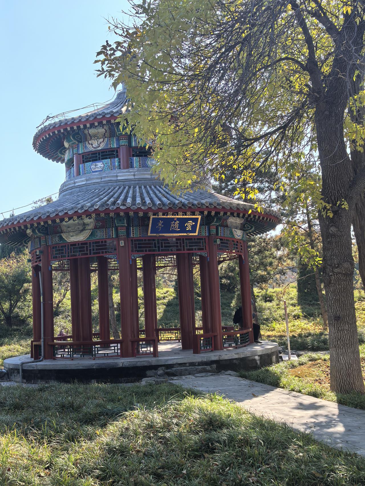 大清皇帝出游，从紫禁城到大兴团河一天就歇了，这速度放现在简直没法想象。大兴团河行