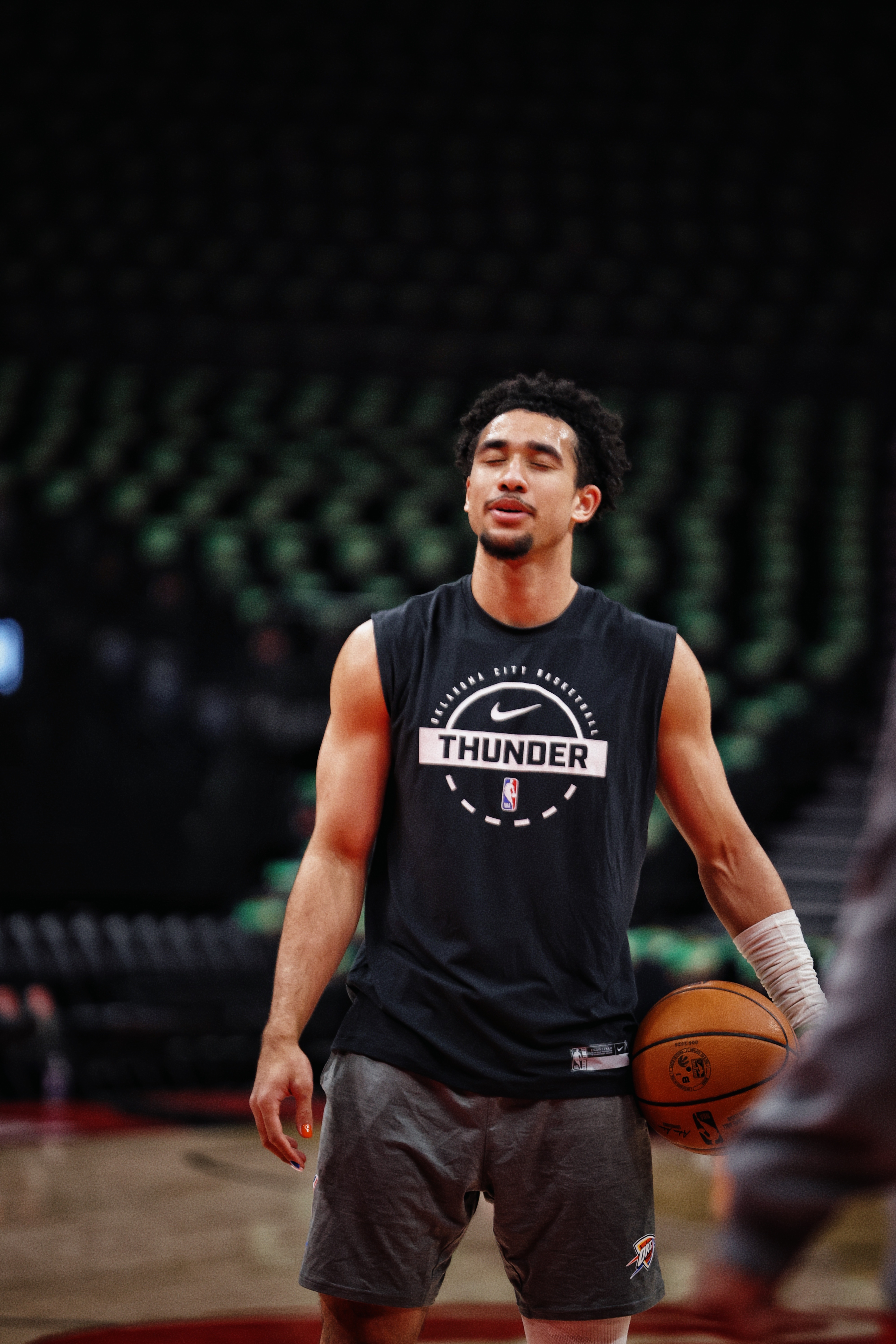 篮天下 魔仙哥之所以被称为魔仙哥，是有原因的！仔细看入图五！摄影 by 加拿大