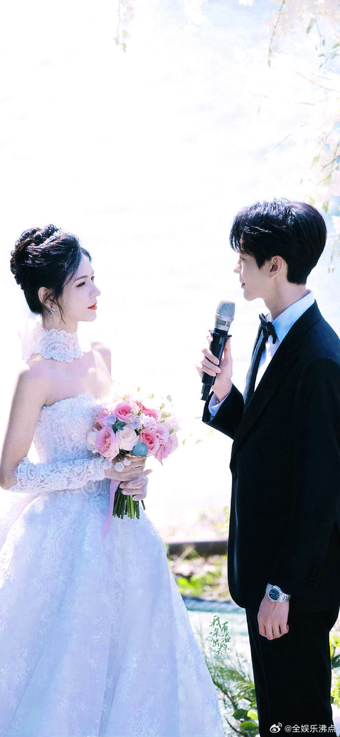 深情眼婚宴DV我怀疑靳枝玉叶根本没演！这眼神拉丝得能绞死人！导演你夹带私货了吧！