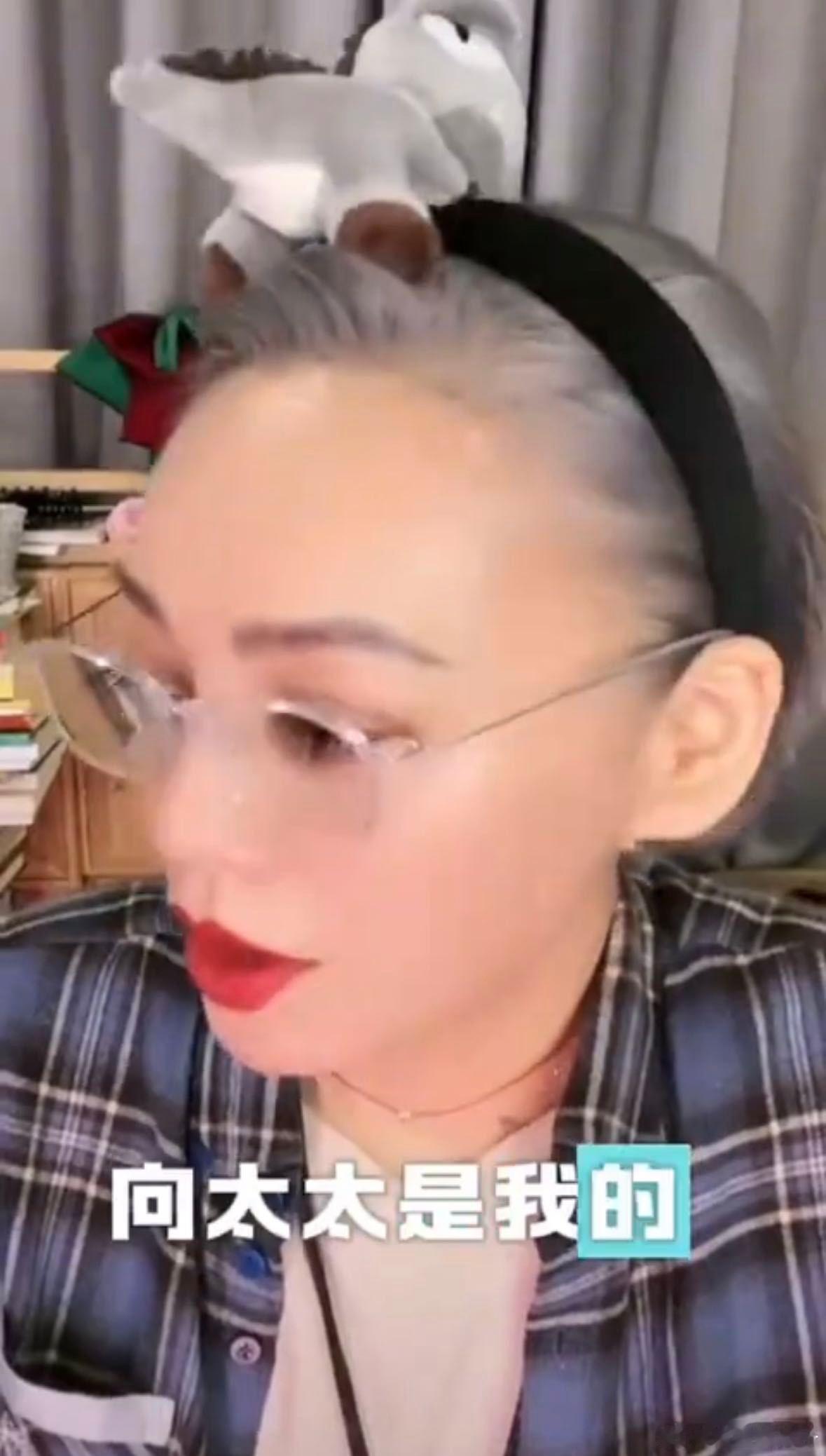 宁静在香港拍戏都住向太家一路繁花里的亲友链真的太好嗑了，跨季的关联意外好和谐，每