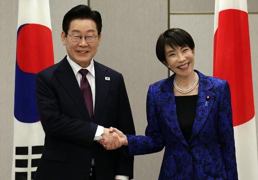 送走李在明后，高市早苗还没回味完这次日韩交流，她就被骂的“狗血淋头”。日本著名时