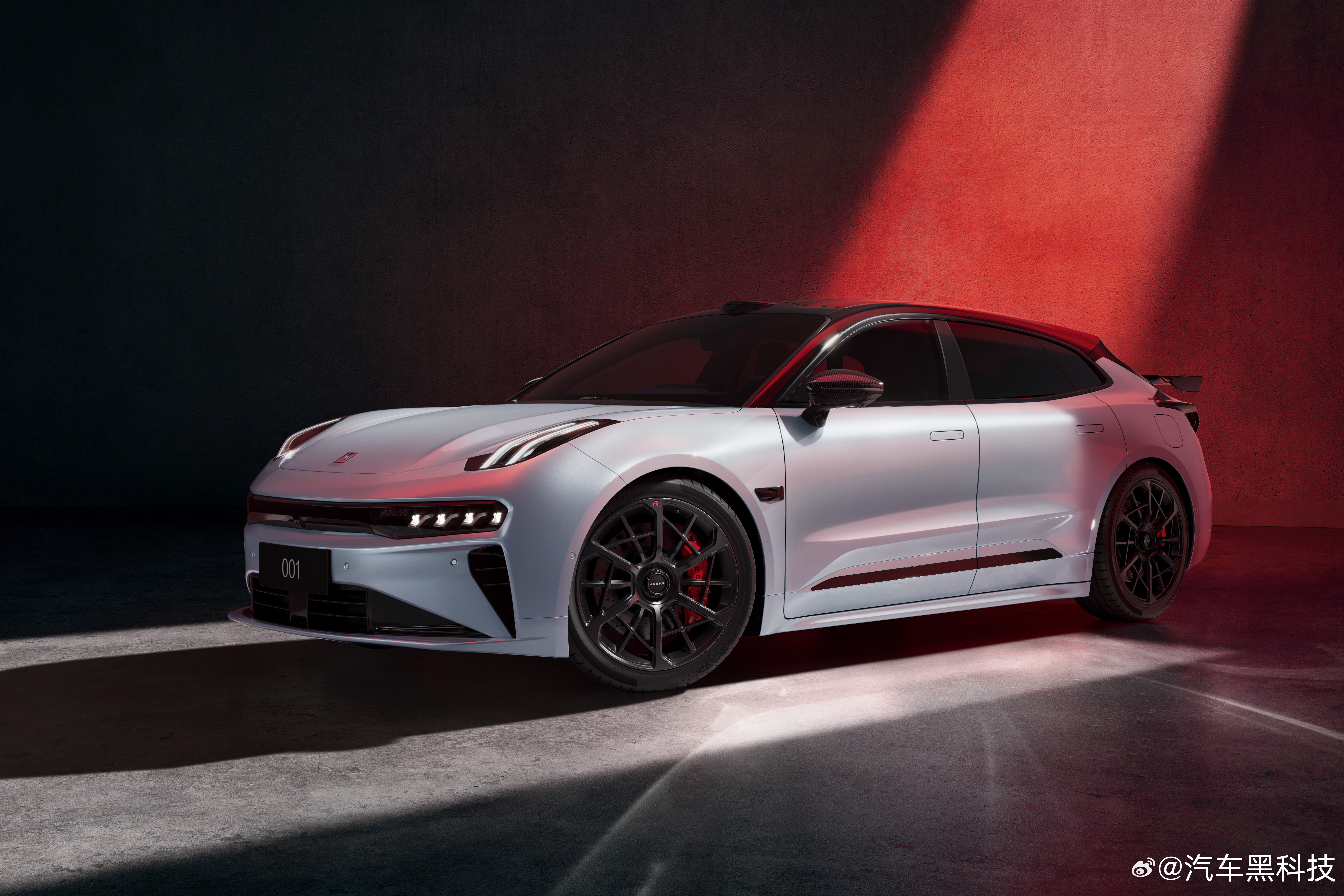 极氪001五周年纪念版开启限量预售 4月3日，极氪001五周年纪念版开启限量预售