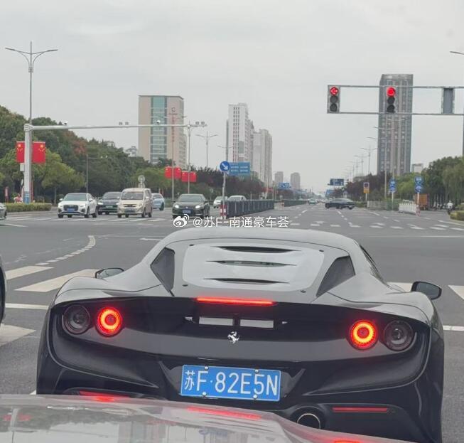 南通法拉利第303部。​ ​​​​