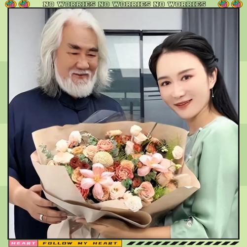 世人总爱给年龄悬殊的感情贴上功利标签，却忘了爱本就无关数字。有人在对方沉淀的岁月