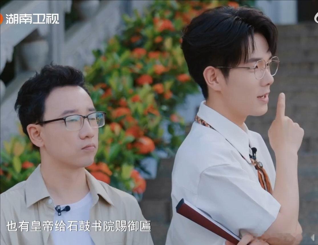 衡阳石鼓书院得两位皇帝赐匾少年们用青春视角看石鼓书院，那两块皇帝赐的匾是不是更有