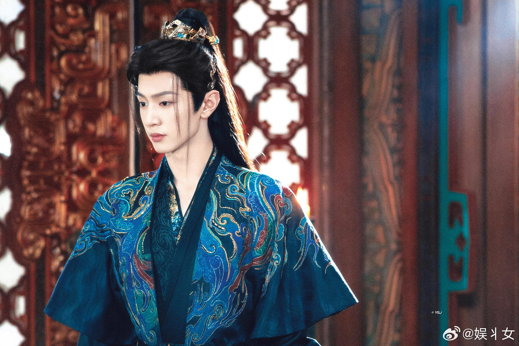 陈哲远原声先听的有福了 陈哲远的原声台词就像一把钥匙，精准打开剧情的情感大门，跟