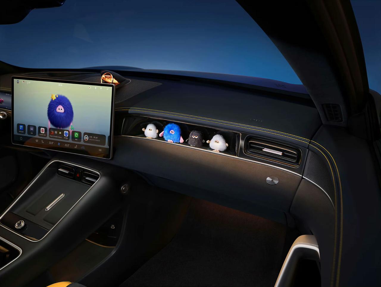 尚界Z7不仅公布了内饰，还公布了猎装版！！

内饰相对鸿蒙智行其他车，更显时尚年