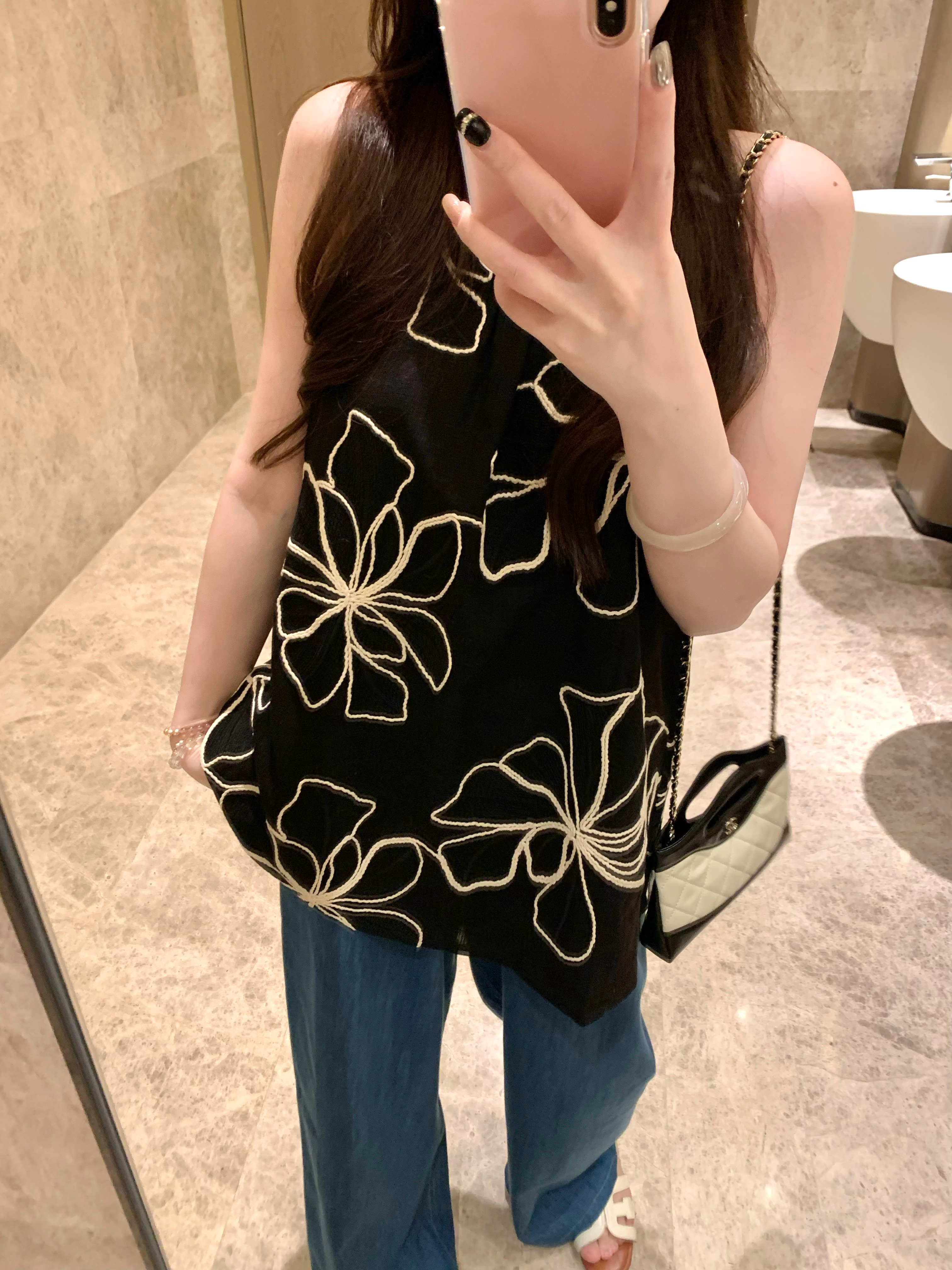 ？？？？？？哭死马上拍的美死了 黑花姐你来了[爱你][爱你][爱你] ​​​