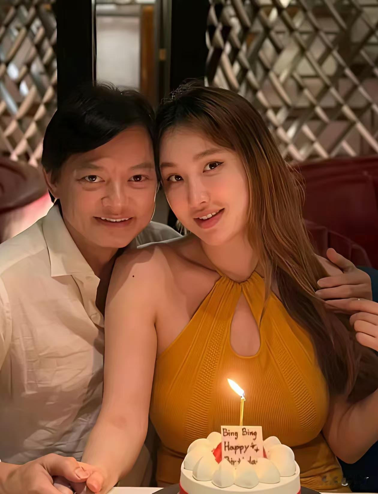 脸蛋一般
身材可以
