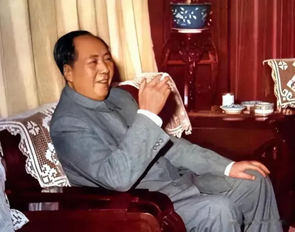 #美帝国主义最惧怕的是什么?#最惧怕的是三个人，一个是马克思，一个是斯大林，一个