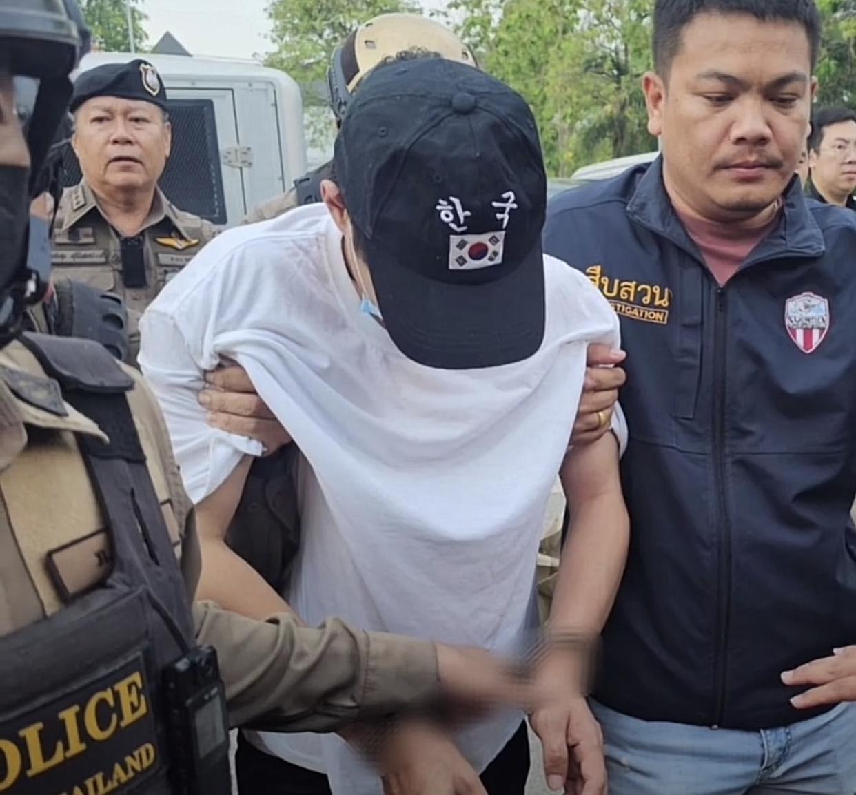 31岁中国籍男子泰国非法持枪蹊跷被查，家中屯枪达“军火库”级别，被判46年！8月