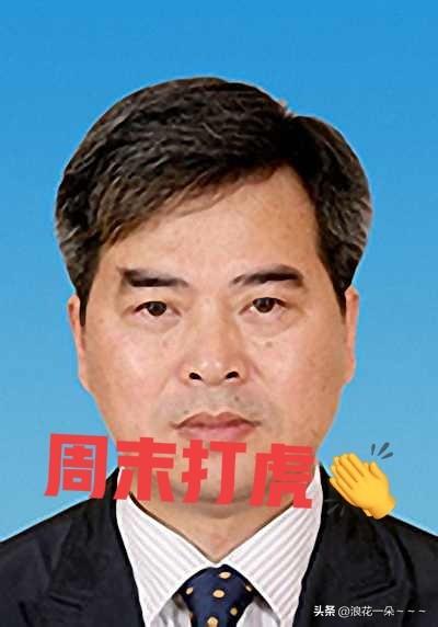 就在刚刚，
看了江苏卫视，徐克俭被查，于是看了一下他的履历，59岁的他是江苏泰州