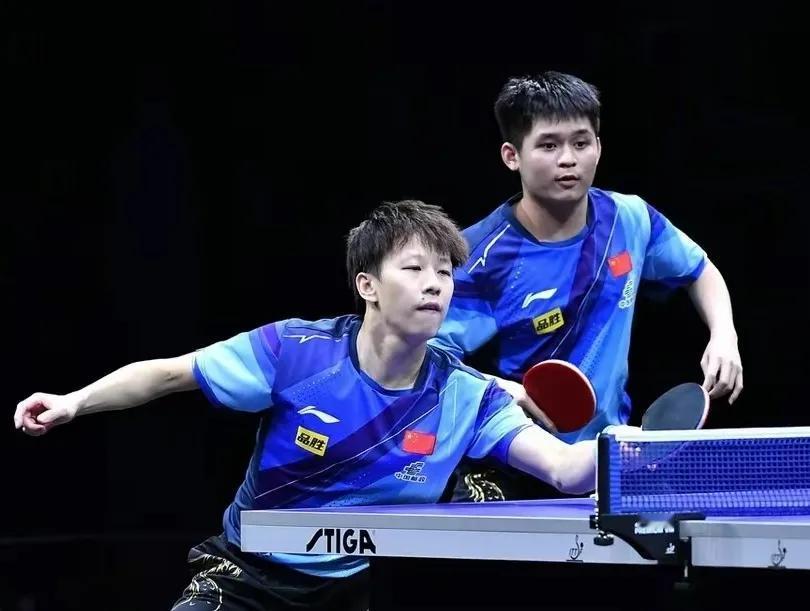 男双四强产生，国乒占据三席 ，半决赛对阵
#WTT多哈总决赛2023# 
林高远