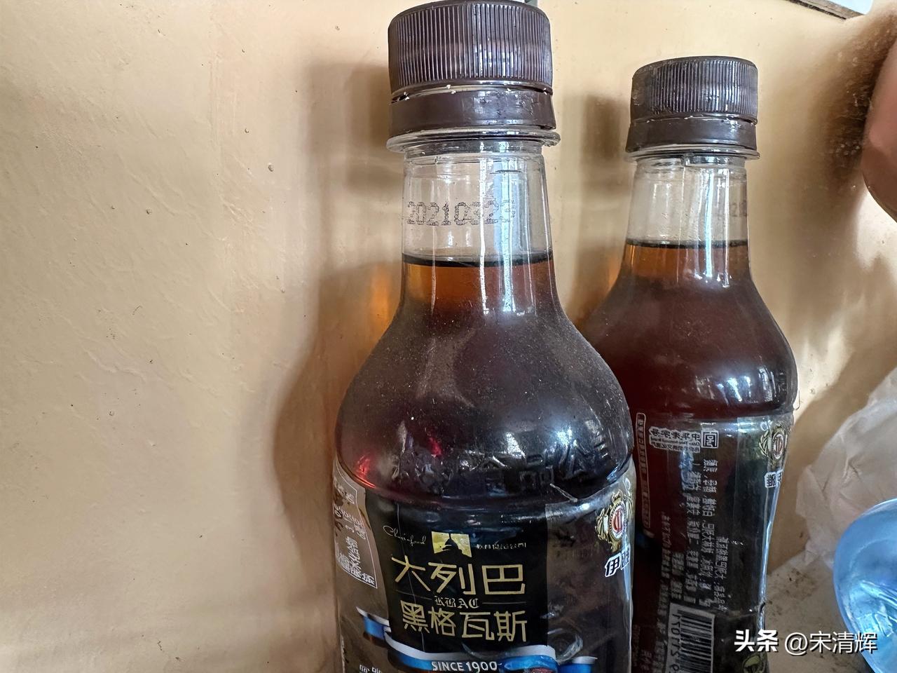 （1269）：与人走之后，要烧掉他生前所有的东西不同，宋昊然所有的东西都留着，包