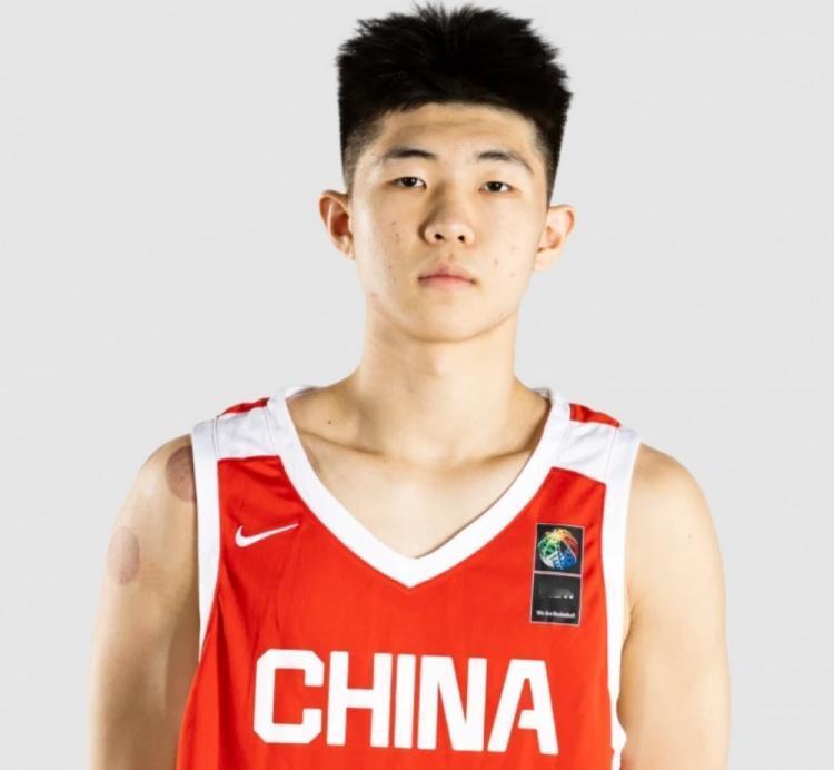 中国U18男篮小将王子超真是太会传球了！在今天中国U18以79：66大胜新西兰U