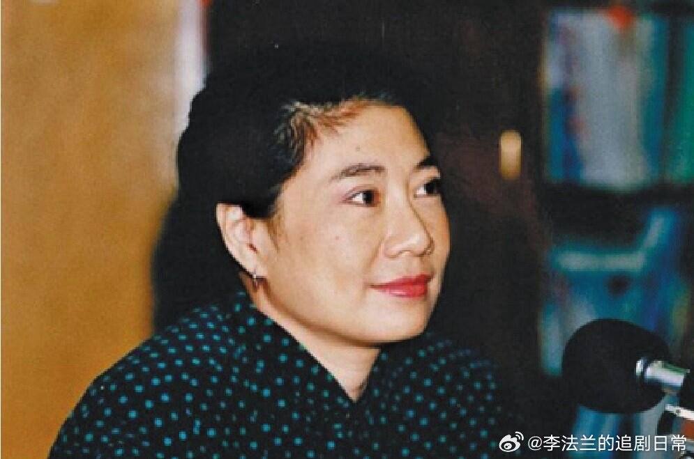 #亦舒 横刀夺爱#玫瑰的人生很精彩，亦舒的真实人生更刺激|||最近看了玫瑰的故事