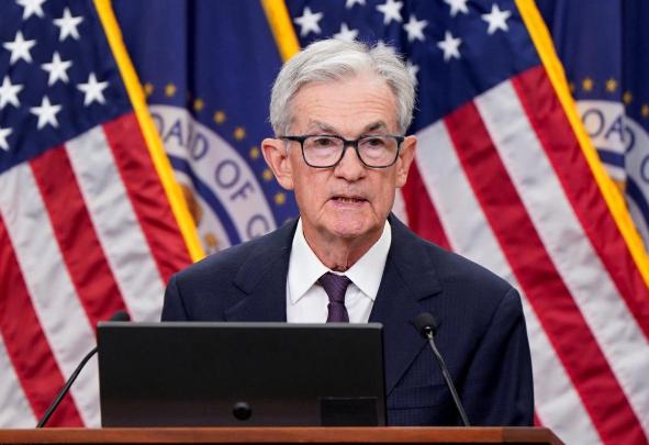 前阵子还嘴硬说“缩表要扛到底”的鲍威尔，这才没过多久就变卦了，10月中旬美国货币