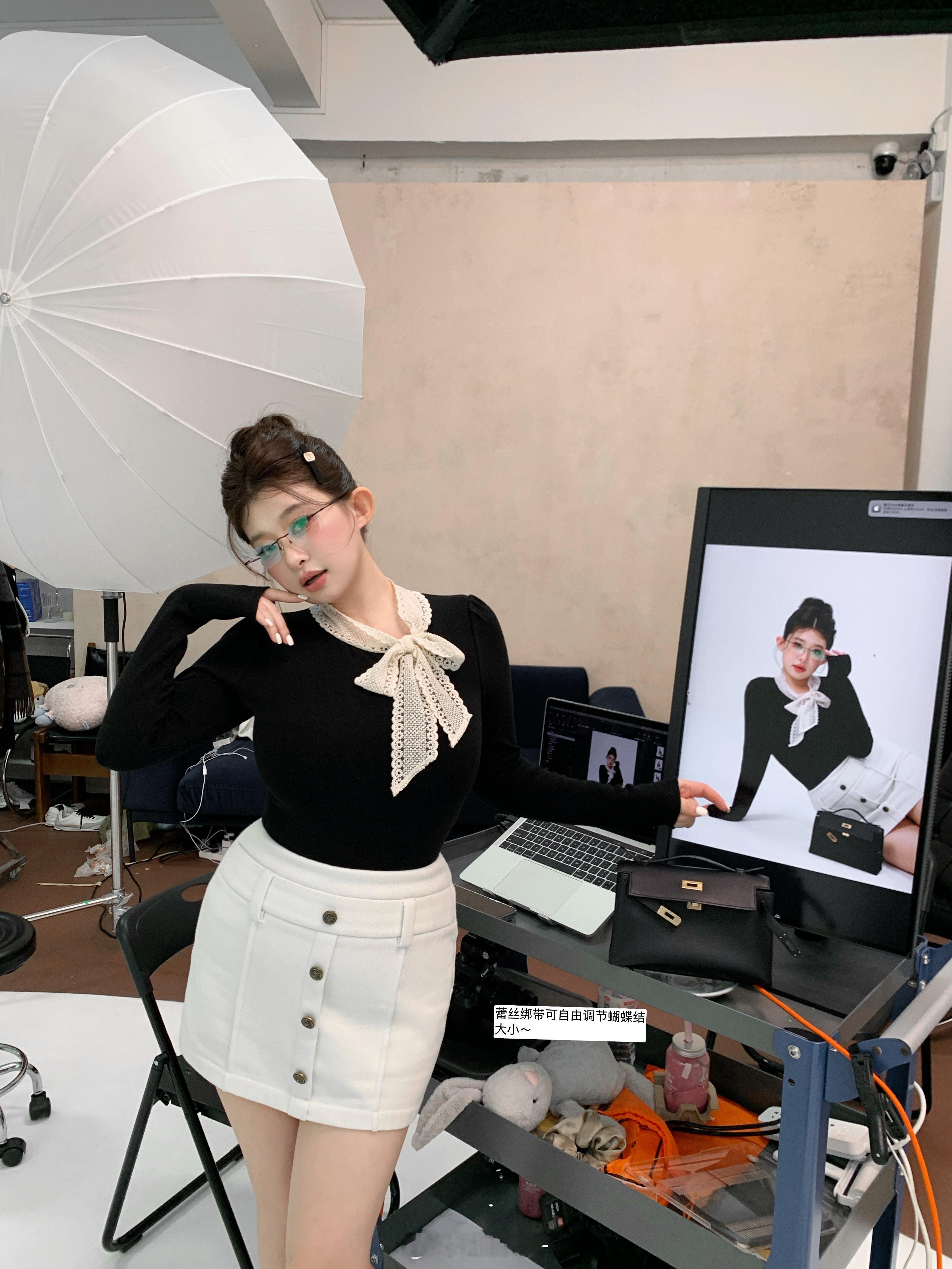 “韩女滤镜Tee”蕾丝蝴蝶结美到心里了!!!🎀灰黑双色+蕾丝蝴蝶结的设计真的一