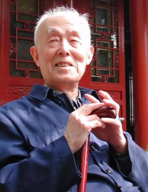 语出惊人！北大终身教授季羡林指出：人到晚年，尤其是父母过世之后，对于兄弟姐妹，有