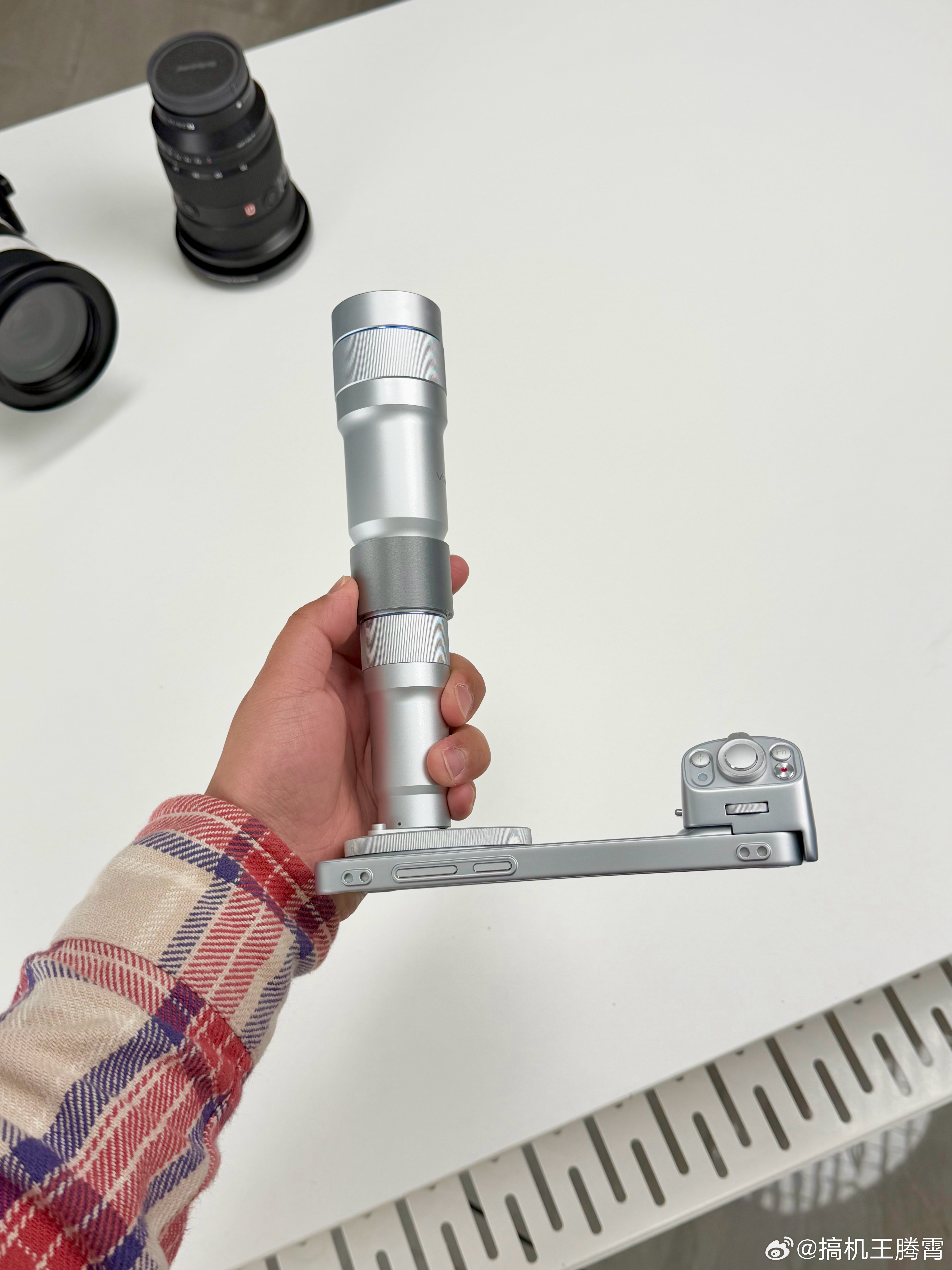 我靠，太哈人了，蓝厂600mm增距镜了解下，打了个同款连接环，直接把G2 + G