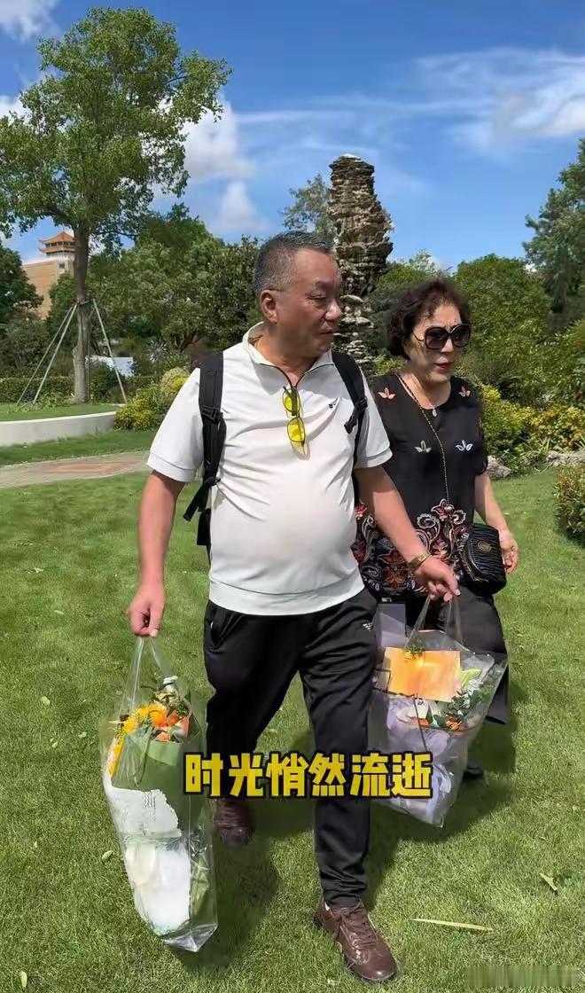 #陈乔恩遗憾不能去祭拜乔任梁#陈乔恩因为举办婚礼的原因，今年不能和乔任梁父母一起