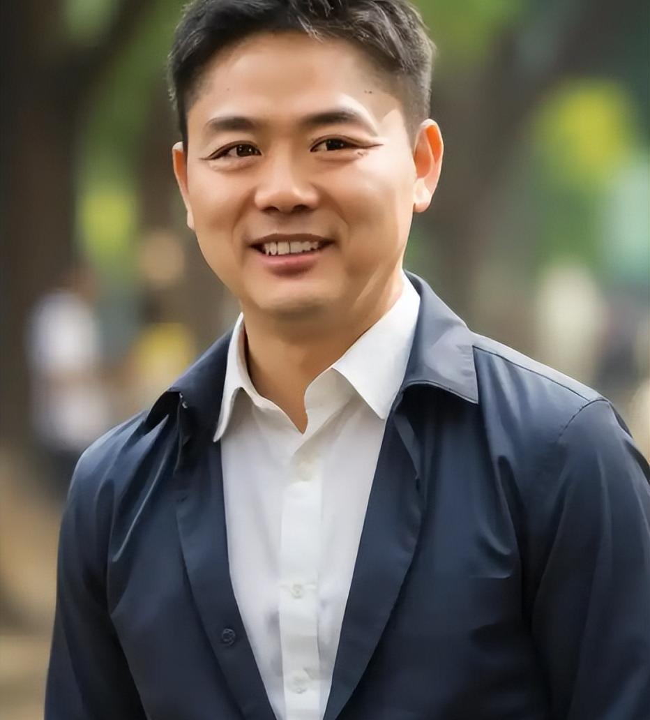 越难越护犊子！刘强东这波操作太圈粉
 
仓库被盗损失惨重，刘强东非但没勒紧裤腰带