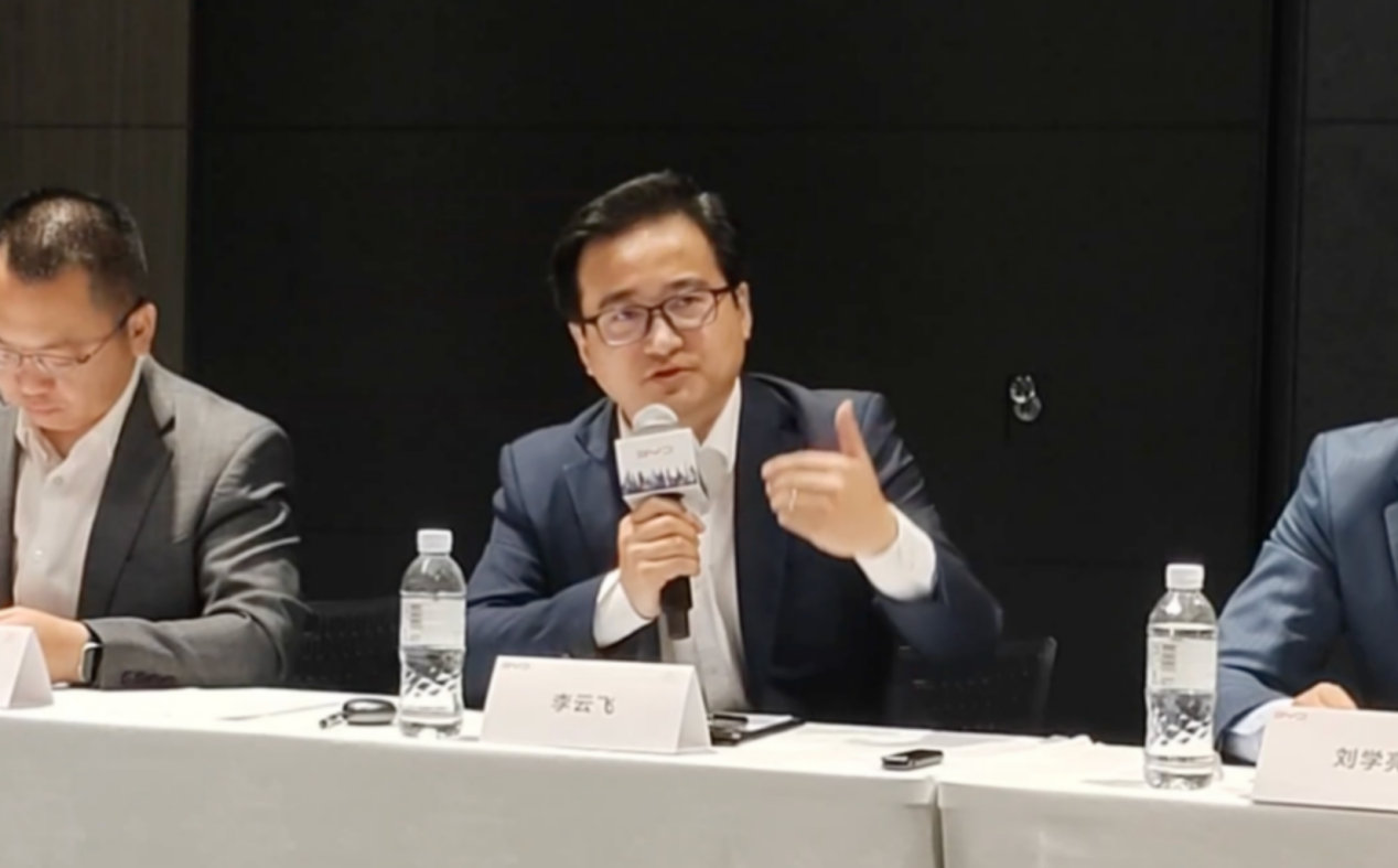看完比亚迪李云飞在东京车展答记者问的内容，感到比亚迪的近年的高端化布局真是肉眼可