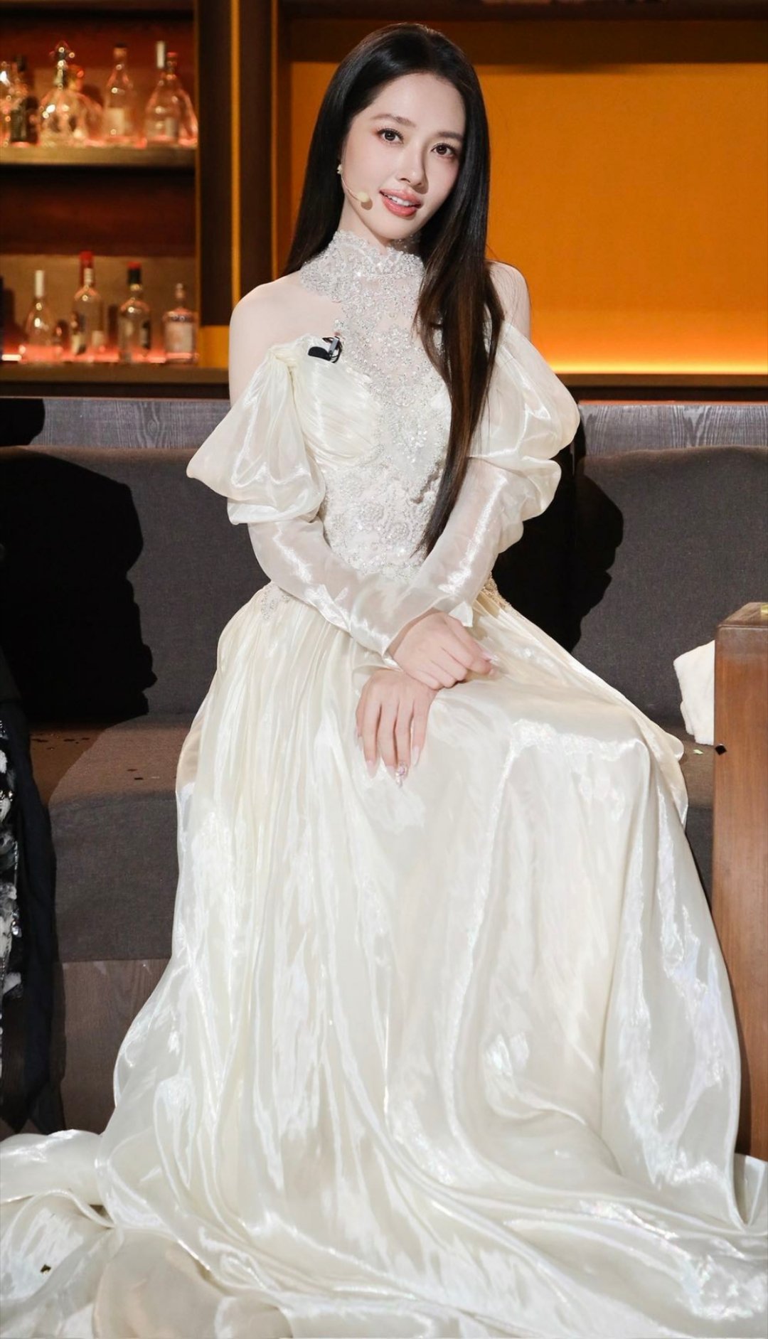 郭碧婷说生二胎对身体损伤很大道理我都懂，可是郭碧婷还是好美噢，全程光盯着姐的脸看