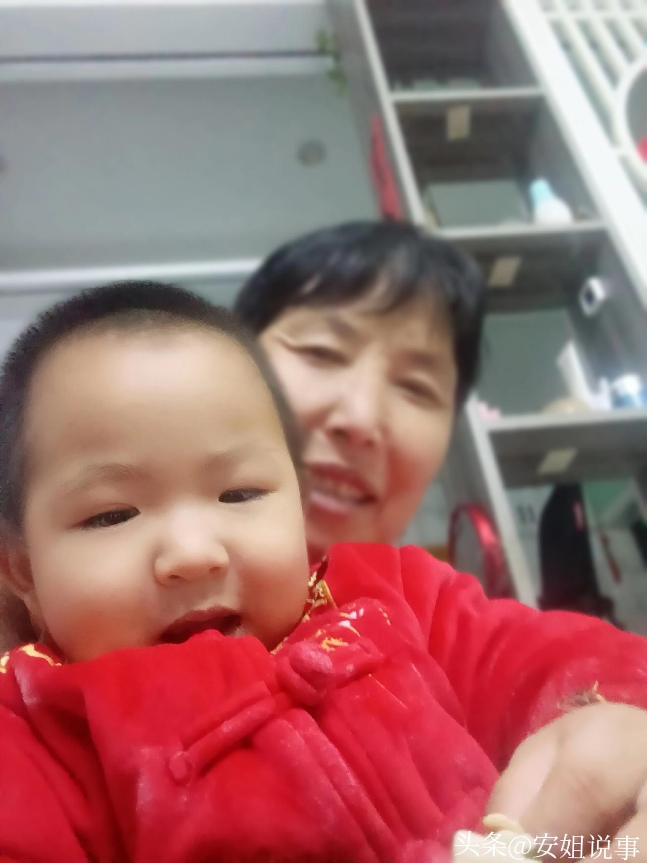 帮儿子儿媳带娃，我活成了最累的孙子！
 
真心劝所有老人一句：帮儿女带娃，真的是