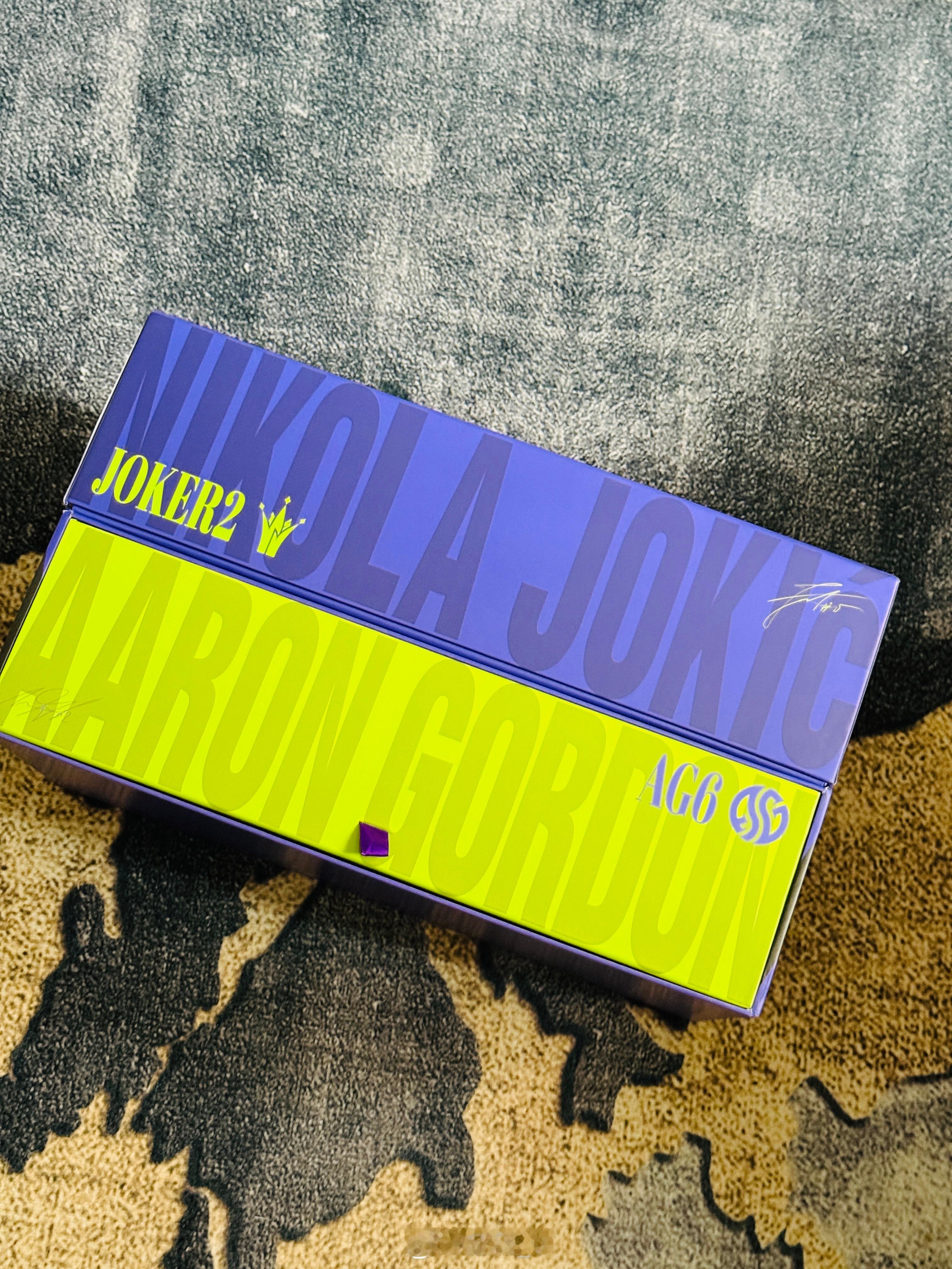 感谢送来的新年礼盒。Joker2和AG6的小丑配色，分别还有一个符合约老师和戈登