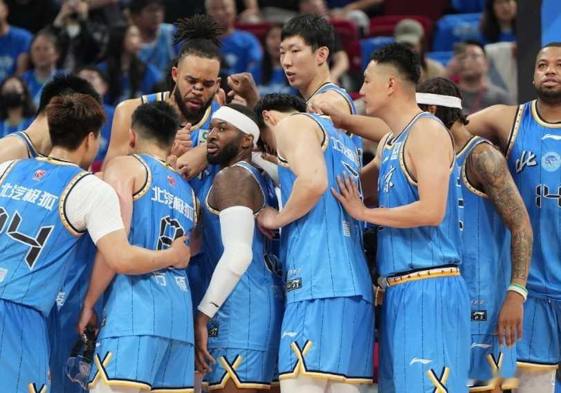 北京男篮vs广东男篮 强强对决遗憾落败！广东客场不敌北京 总比分1-2止步八强无