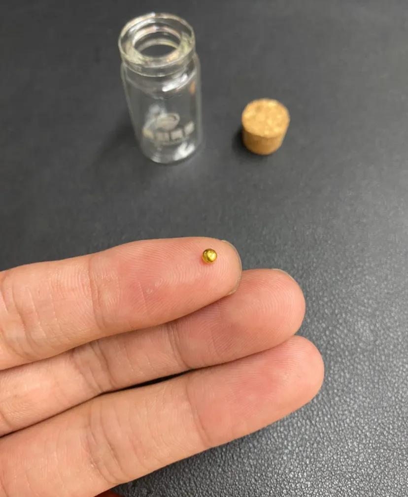 送给老婆的金豆豆、她肯定开心死
陪了我那么多年的老婆、感谢她的辛苦付出另类攒钱金