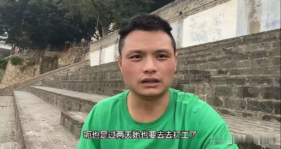 横店一个大神向往躺平的地方，如果你想知道慢节奏是何种含义，就来这里待一段时间，汇