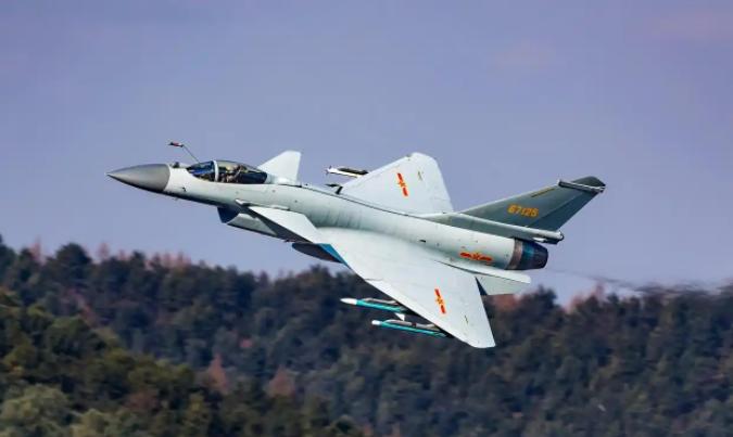 很多人以为，不卖歼-10CE给朝鲜，是怕得罪西方。错了！真相是，这架四代半战机如