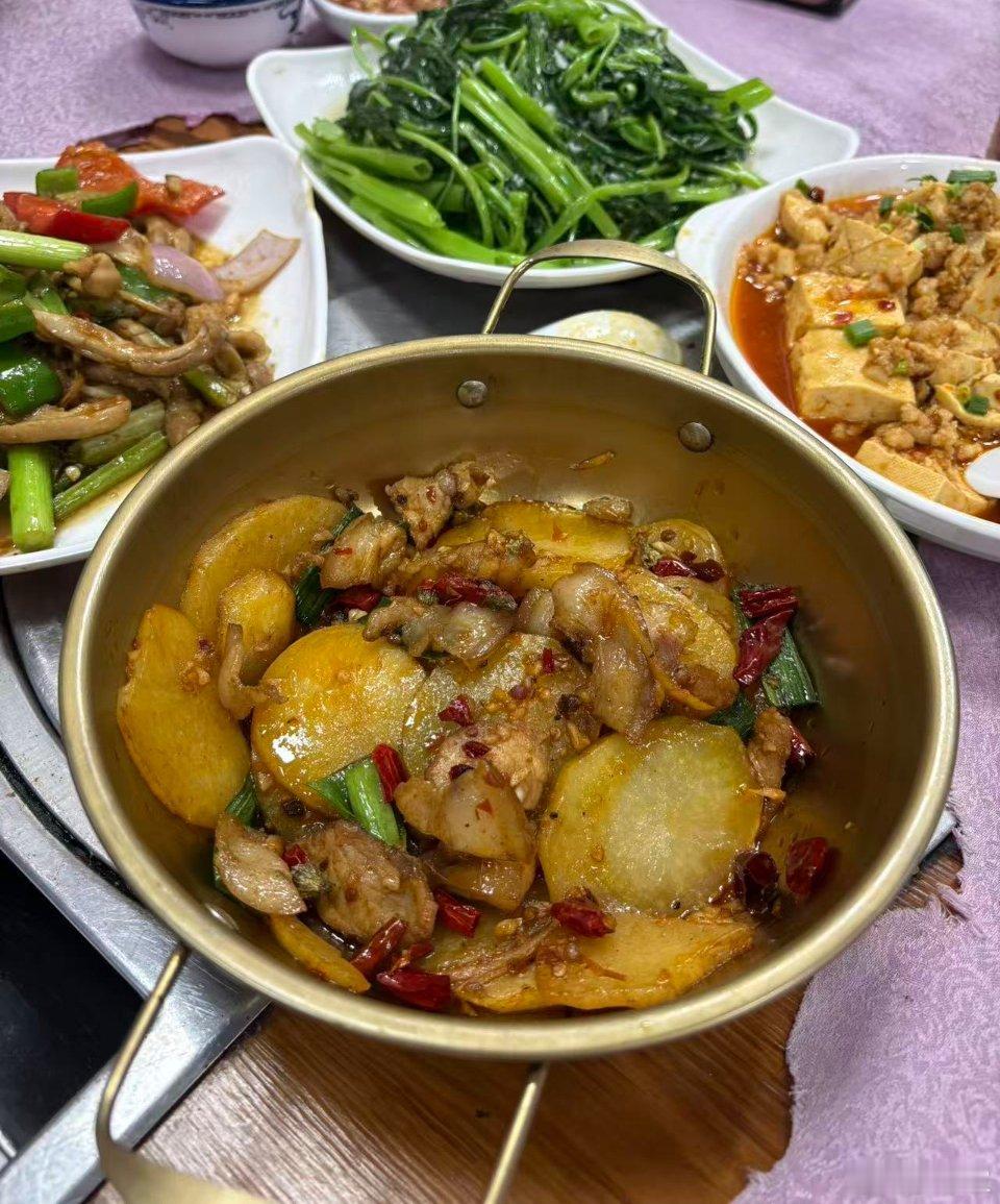美食能治愈一切小情绪~ 