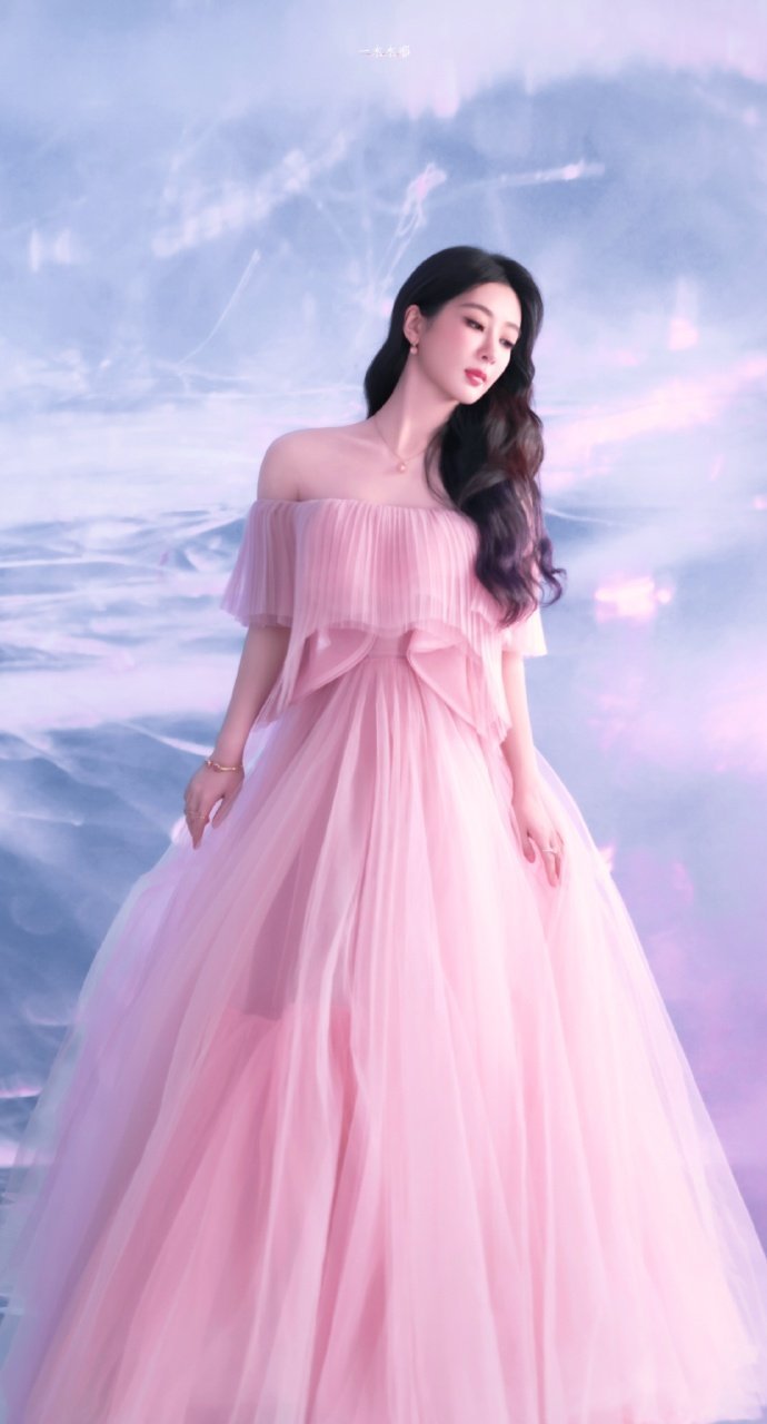 杨紫玉兰花开君再来 💜杨紫董竹君 这世间五味俱全，而我只想给你一个人的甜. 杨