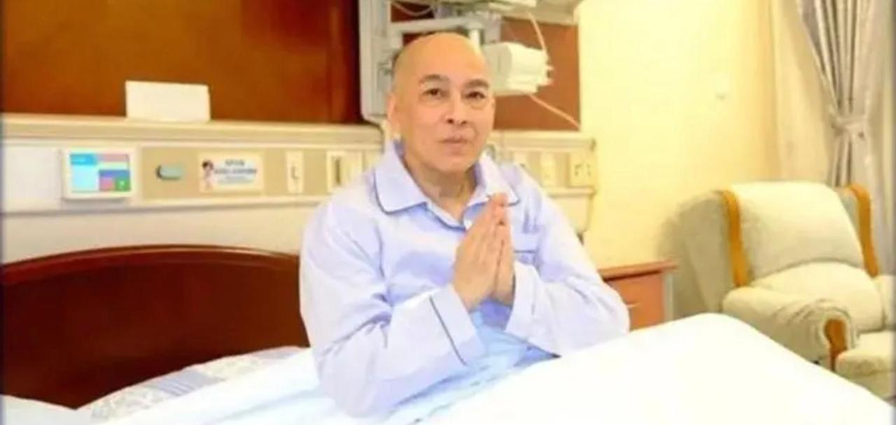 很多人有疑问
柬埔寨国王为啥不在本国养病，非要来我国做手术？
朋友的一句话让我豁