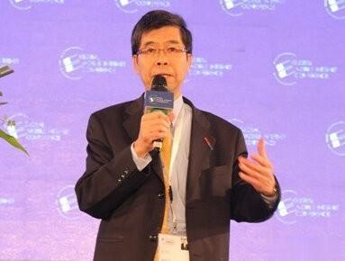 蔡明介（联发科董事长）强调AI无法取代人类的想象力、创造力和情感理解能力。他对学