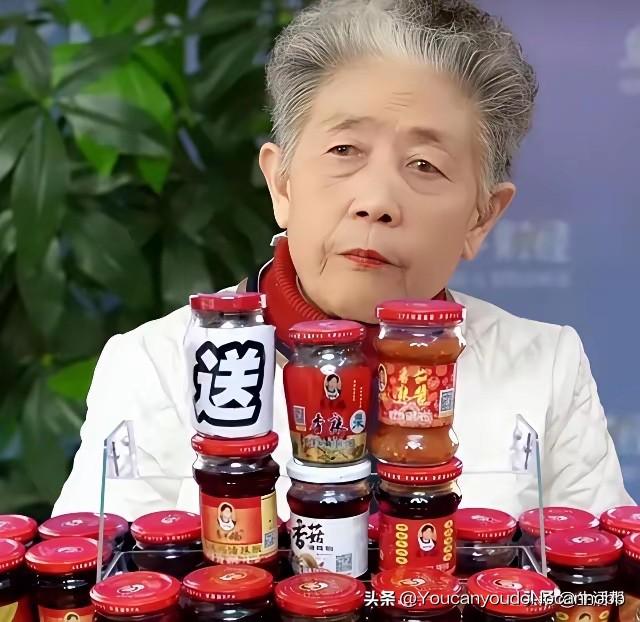 AI可以替代人工，但工人失业后，失去持续稳定收入来源，谁来消费？谁来缴纳社保？企