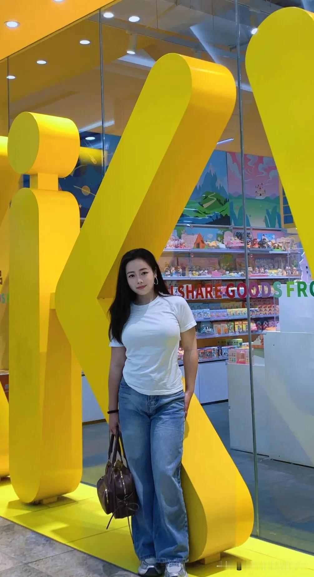 我的宝藏兴趣逛街是女人的最喜欢的运动