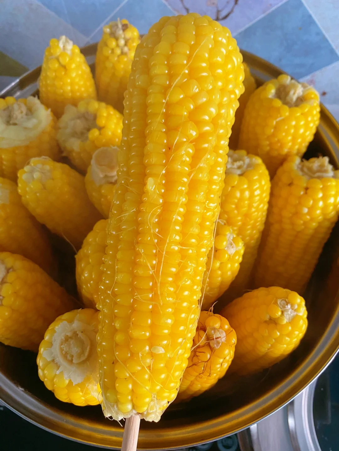 粘苞米🌽煮熟了