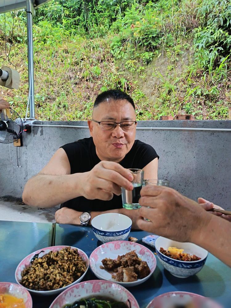 河南许昌，一个男孩高考693分被北京大学录取，可万万没想到，他曾经竟然考过全班倒