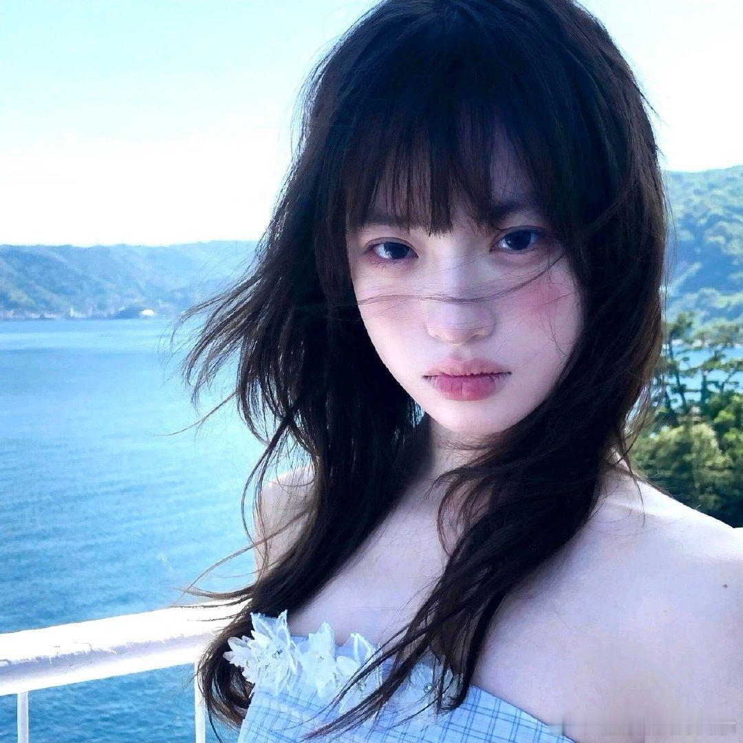 氛围感女头 | 韩系头像 |ins风女头 |  蓝色系女头 | 蓝色系背景图 |