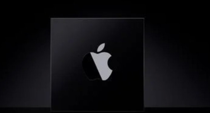 【苹果2027年产品线曝光二代折叠iPhone或明年登场】随着苹果AI战略逐步推