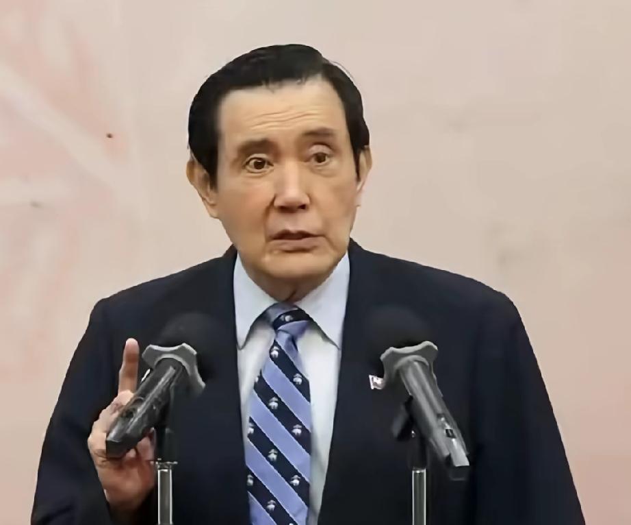 萧旭岑这回怕是看明白了，蔡正元替老板背锅坐了三年牢，出来后人家连个好脸都没有，这