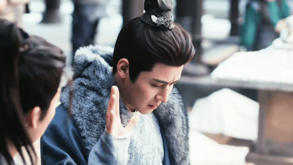 任豪李怀安逐玉唯一灵珠 李怀安在《逐玉》里就像一道光，照亮了整个剧情。雪树林里他