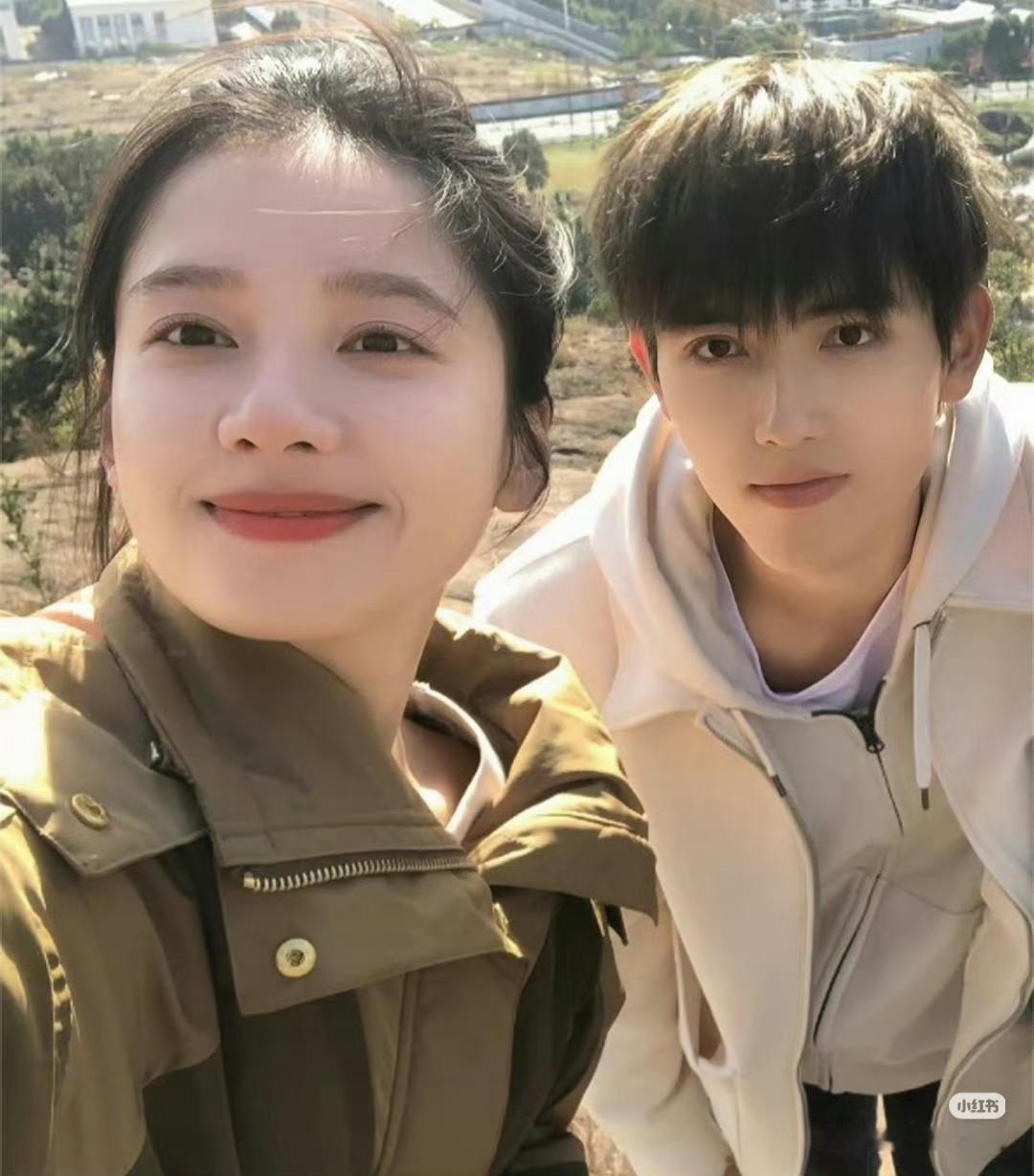 刘大锤曝张婧仪被陈飞宇分手后很伤心啥时候谈过？张婧仪独自美丽，勿cue